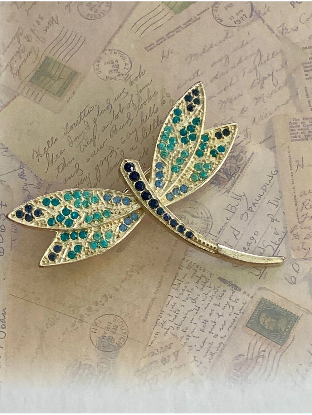 Vintage Sparkling Dragonfly Brooch with Blue and Turquoise Rhinestones